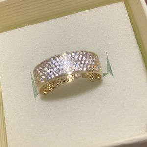 14kt REAL GOLD ring. Size 6. Cz crystal.